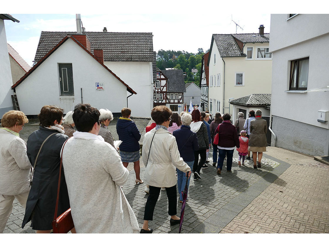 Bittprozession an Christi Himmelfahrt (Foto: Karl-Franz Thiede)